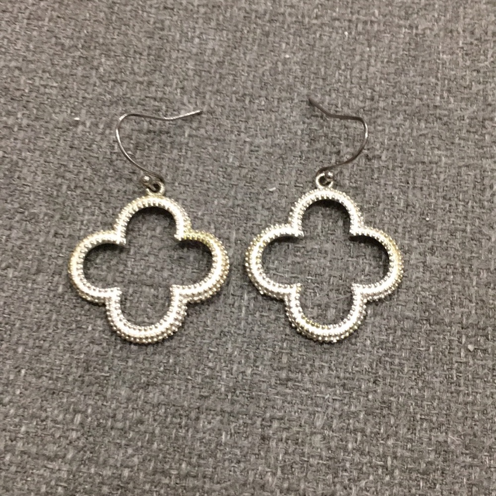 Silver Pendant Eartings